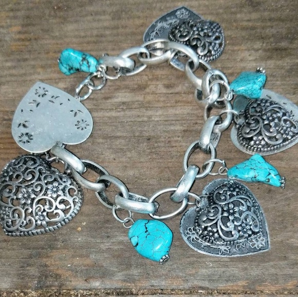 Vintage Heart Charm Bracelet - Picture 4 of 8